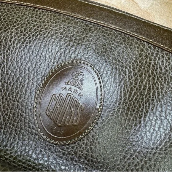 Vintage Mark Cross Brown Pebbled Italian Leather Zipper Rectangle Crossbody Bag - Picture 3 of 9